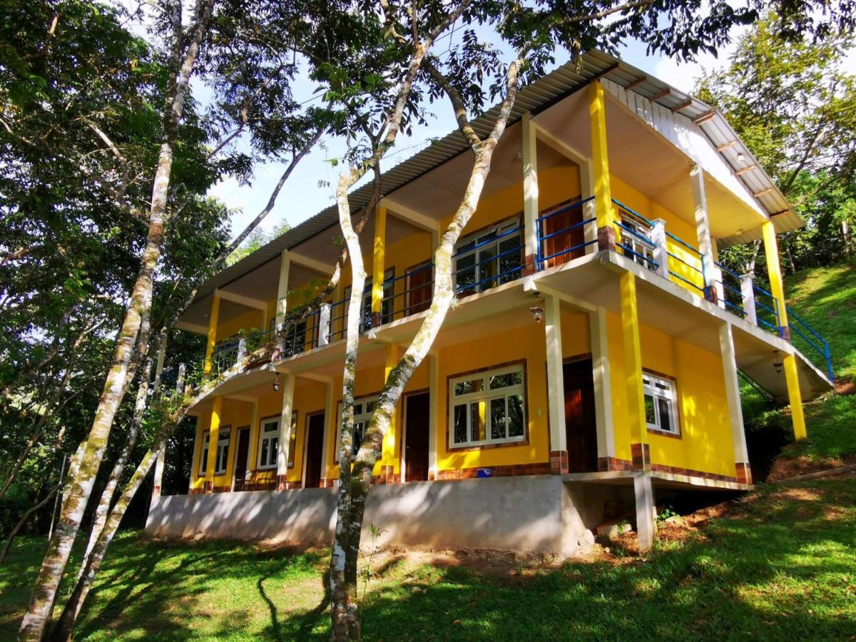 Hostel Oasis The Traveler Lanquín Exteriér fotografie