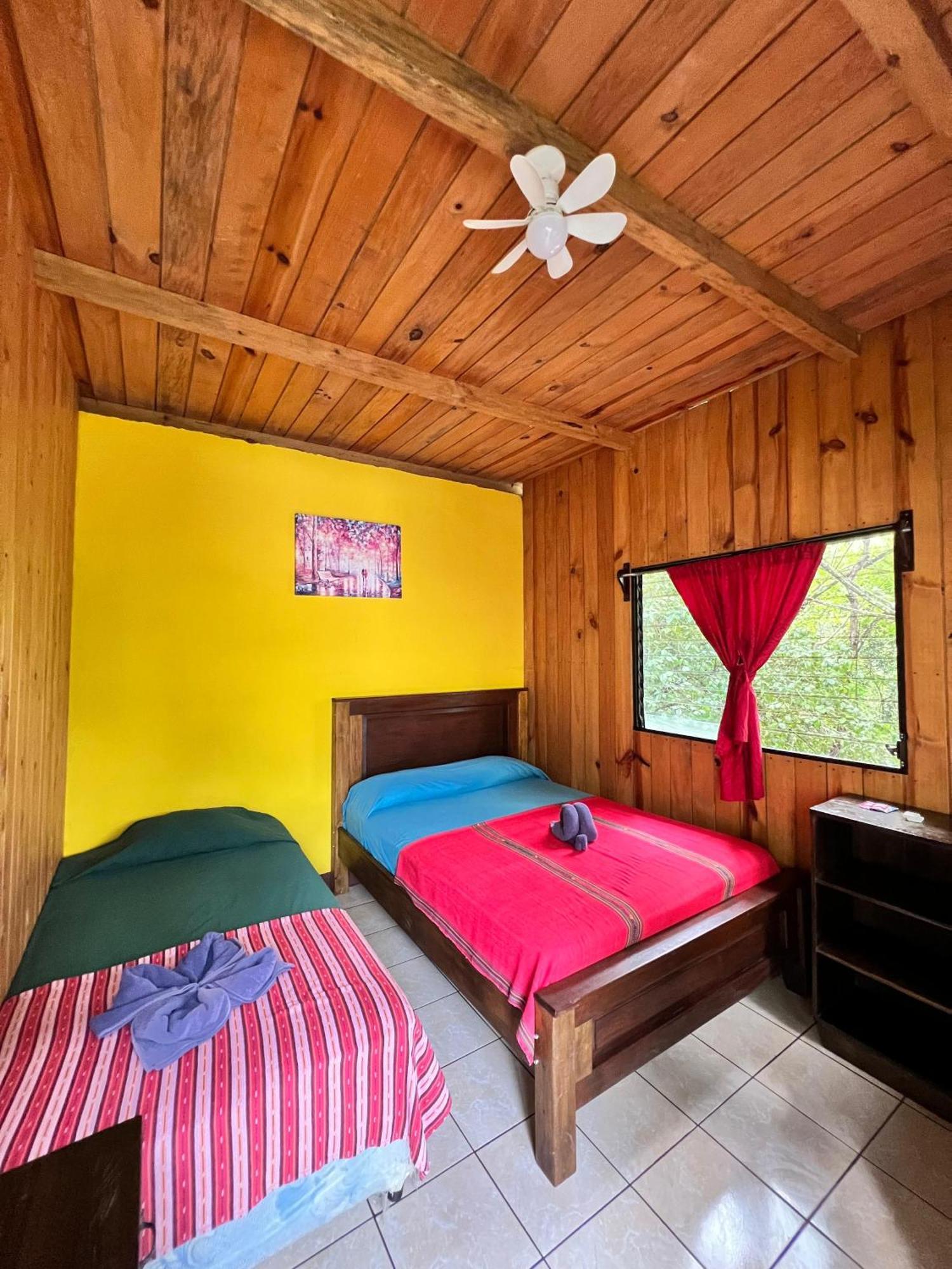 Hostel Oasis The Traveler Lanquín Exteriér fotografie