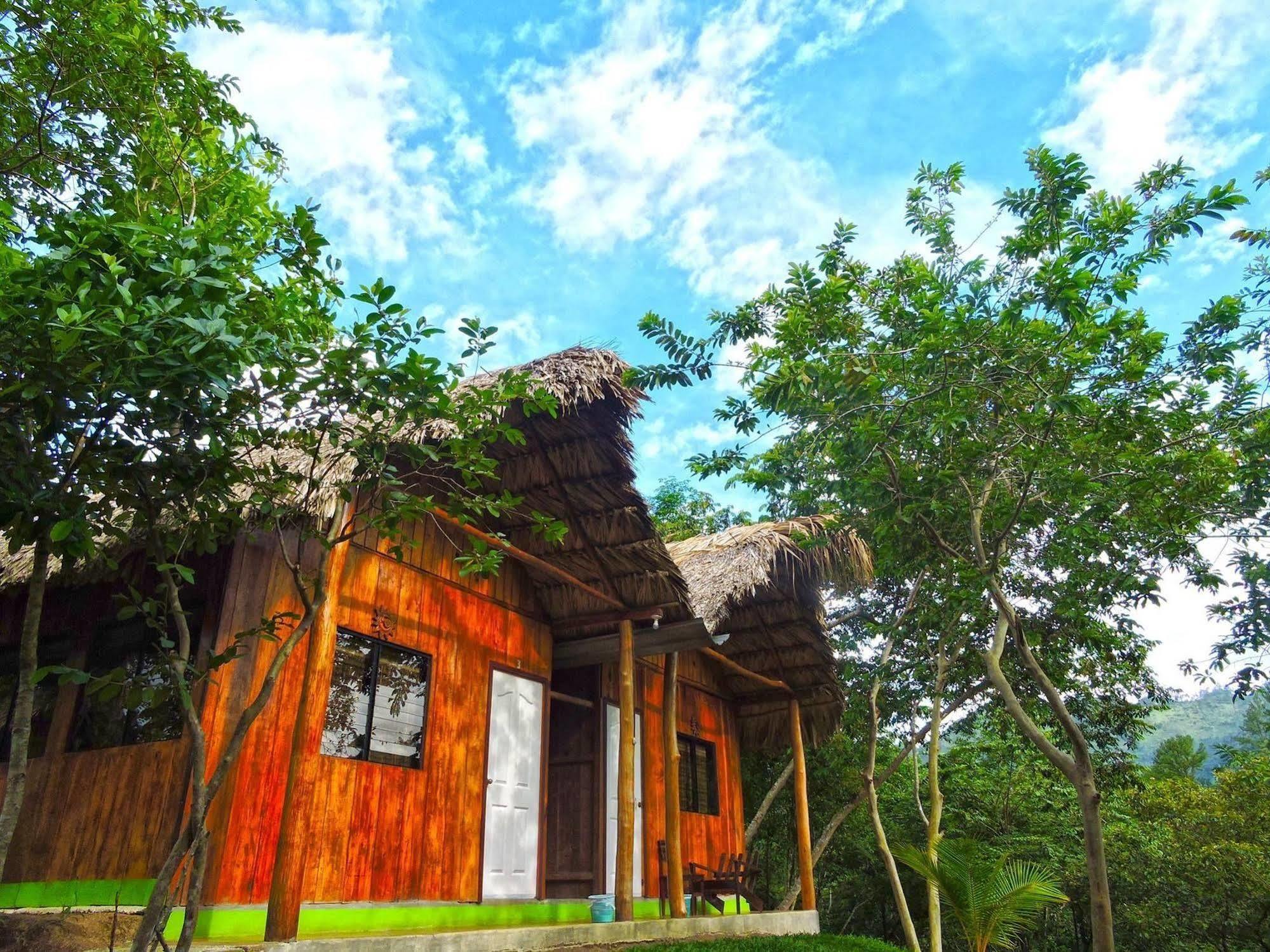 Hostel Oasis The Traveler Lanquín Exteriér fotografie